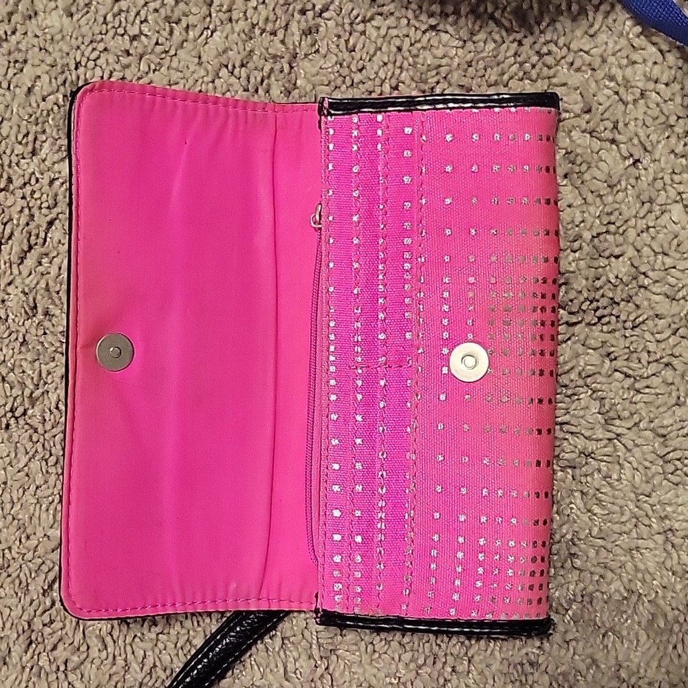 Pink Wallet - Picture 3 of 4